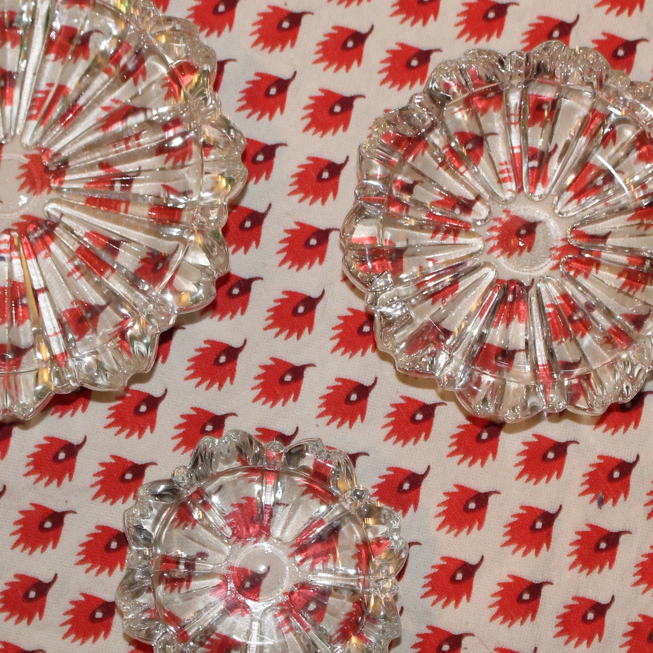 Set of 3 Nesting Glass Ashtrays